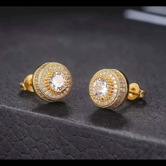 Sparkly Studs Earrings - Picture 3 of 3